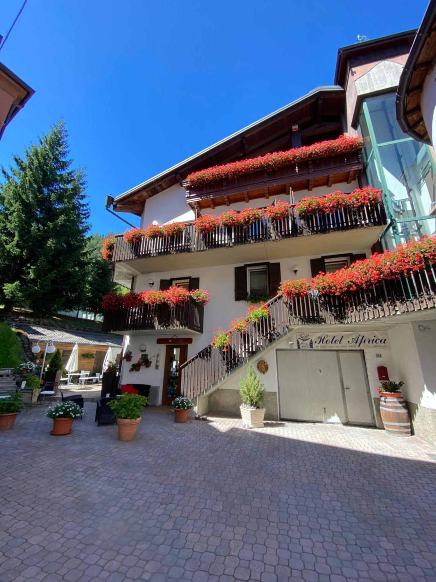 Albergo Aprica Garni Екстериор снимка