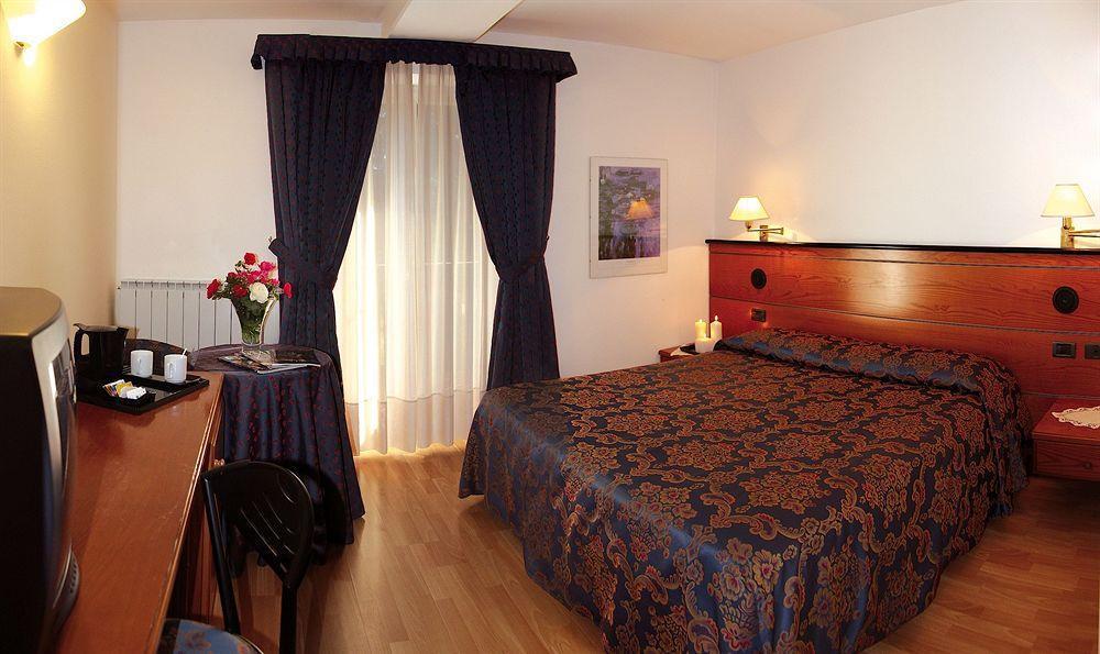 Albergo Aprica Garni Екстериор снимка