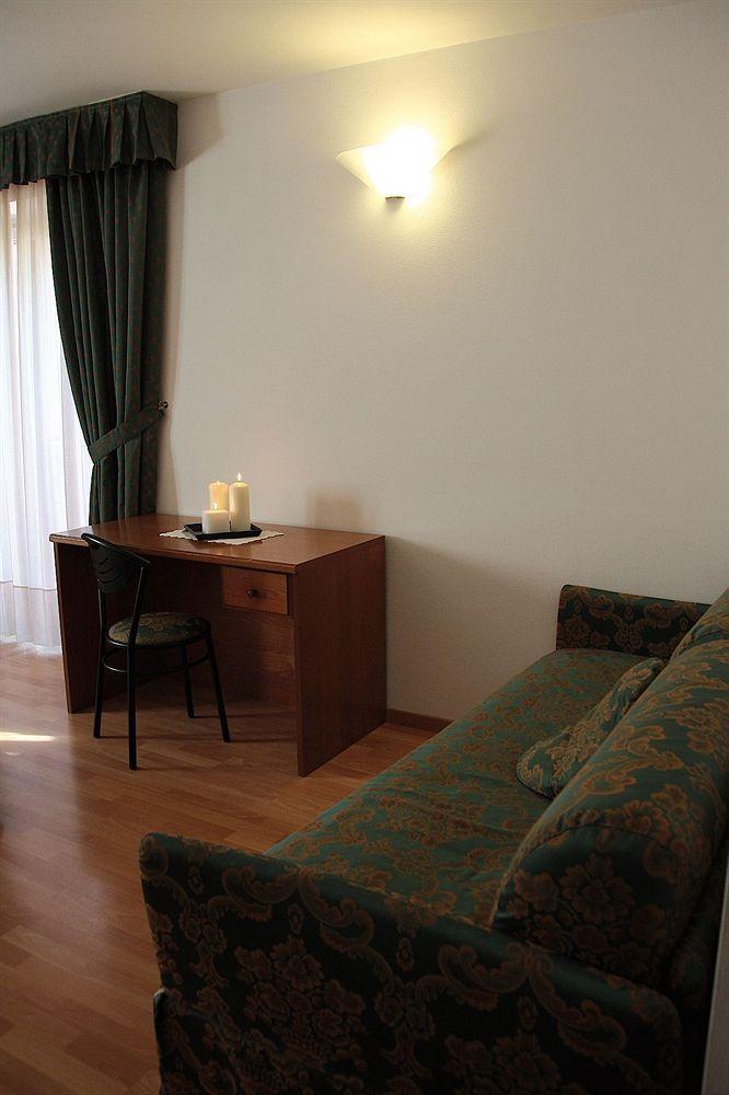Albergo Aprica Garni Екстериор снимка
